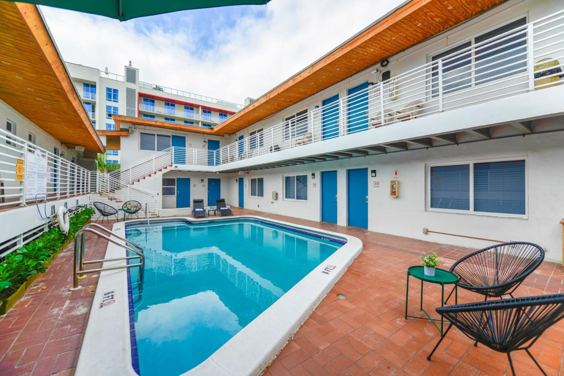 Amazing Balcony Studio At The Beach With Parking -M44 Hollywood Exterior foto